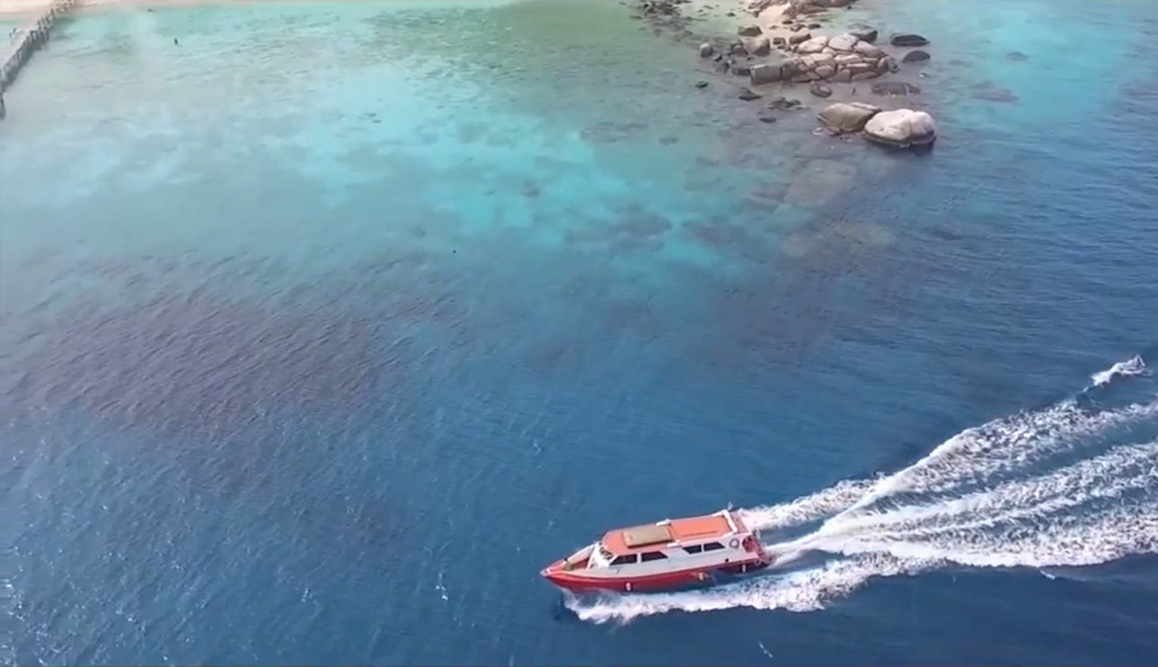 Lang-Tengah-Island